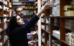 فایننشال تایمز: تحریم‌ها و جنگ، بحران کمبود دارو در ایران را تشدید کرده‌اند
