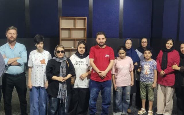 هنرمندان روشندل نظرآباد آماده رقابت ملی در تئاتر می‌شوند