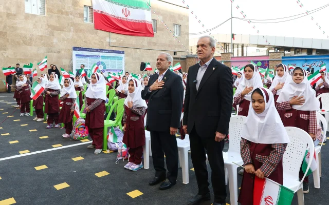 زنگ آغاز سال تحصیلی جدید توسط پزشکیان نواخته شد/ سوال مسعود پزشکیان از دانش آموزان