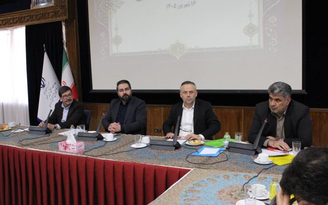 کلهری، مدیرکل حوزه معاون حقوقی رئیس‌جمهور: در برخورد با مدیران و کارکنان باید میان تخلف اداری و فساد تفاوت قائل شد