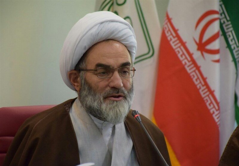 امام جمعه رشت: اعمال قدرت در نهی از منکر بر عهده حاکمیت است/ میانگین قیمت بنزین در آمریکا به هر گالن ۴.۴۳ دلار رسید و قیمت گازوئیل از ۶ دلار عبور کرد