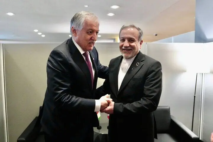 عراقچی: ایران برای توسعه و تعمیق مناسبات با تاجیکستان در همه زمینهها مصمم است