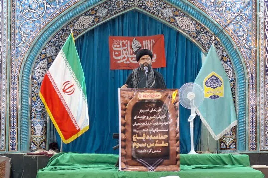 امام جمعه موقت گناوه: تجربه سوریه و یمن پیامدهای سازش و مقاومت است