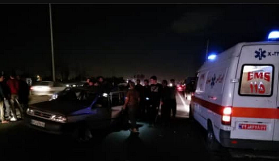 جزئیات حادثه در محور رفسنجان-سرچشمه: ۶۰ مصدوم و یک فوتی در برخورد اتوبوس کارگران مس با مینی‌بوس و سواری