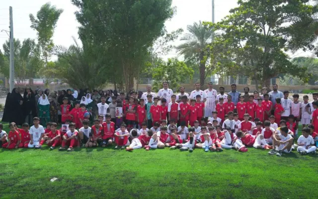 روز خاطره انگیز پرسپولیسی‌ها در میناب/ مدیرعامل سرخ پوشان هم پا به توپ شد
