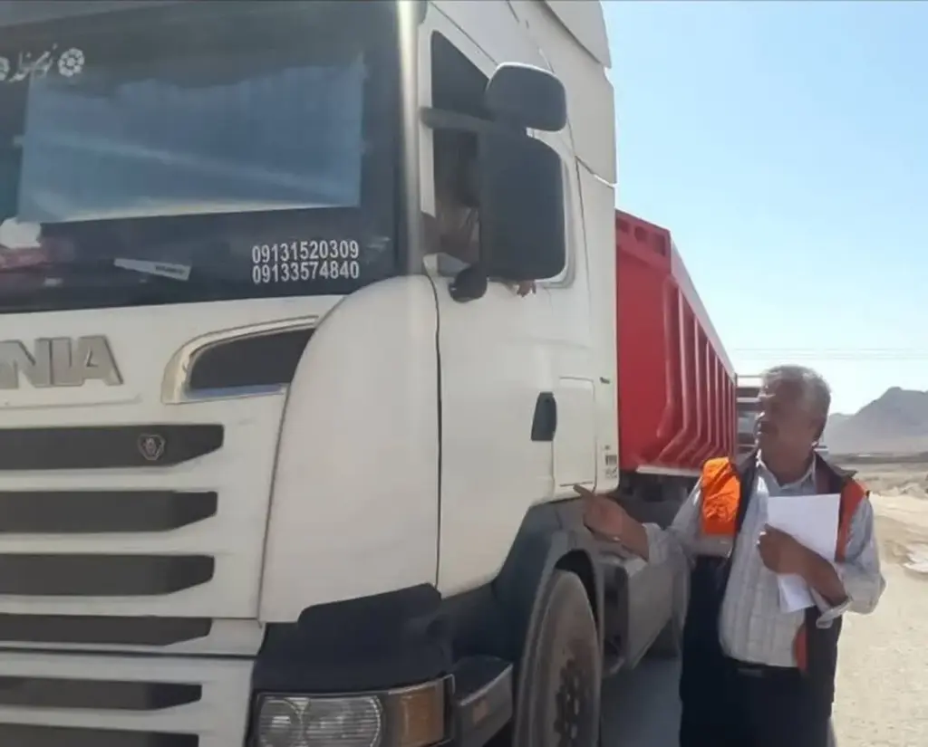 توقیف ۱۸ کامیون متخلف در استان یزد طی طرح ضربتی کنترل ناوگان