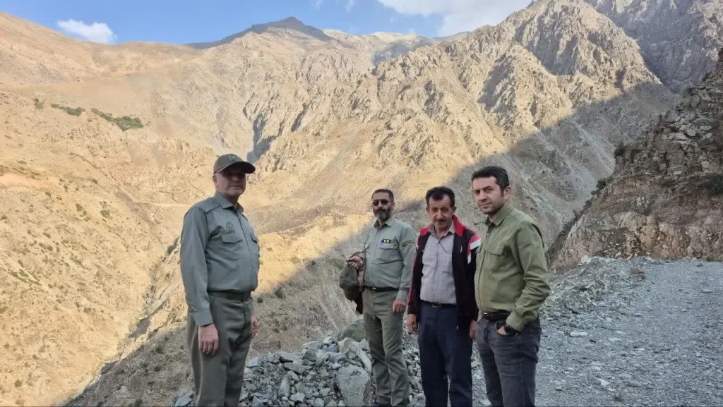 بازدید میدانی مدیرکل منابع طبیعی قزوین از دو محدوده معدنی در الموت و طارم سفلی
