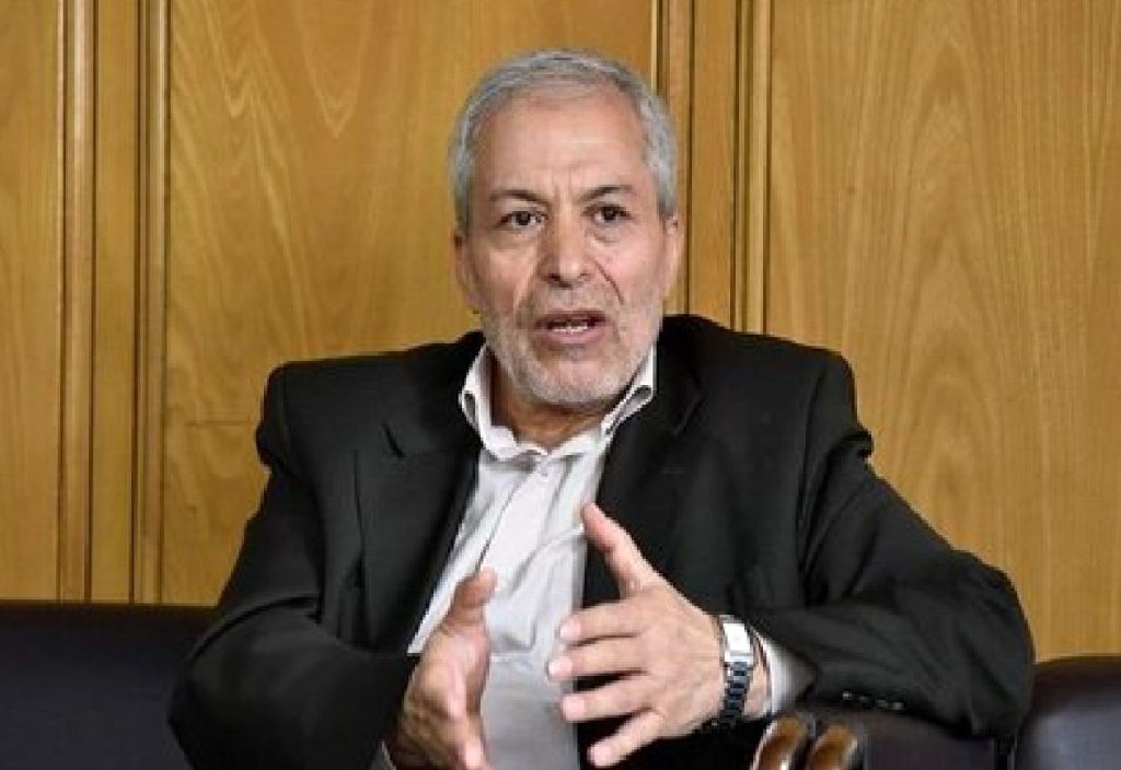 میرلوحی: احمدی‌نژاد ۷۵۰ میلیارد دلار نفت فروخت؛ همه این پول هدر رفت/ چه اشکالی دارد فرزندان مسئولان هم مانند جوانان دیگر مدتی بیکار باشند؟
