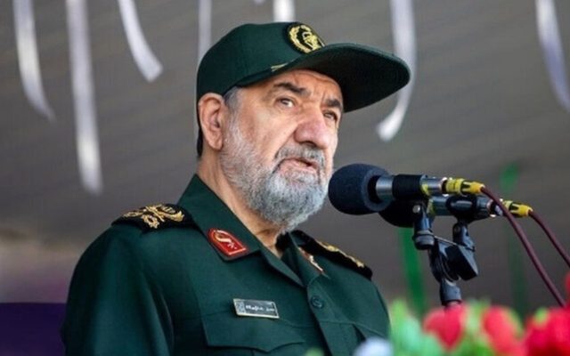 محاسبات ترامپ درباره ایران اشتباه بود؛ برای جنگ سرنوشتساز آمادهایم