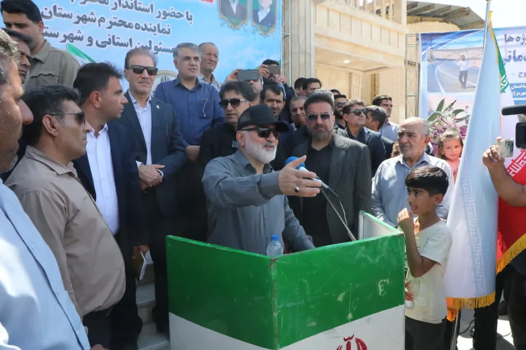 استاندار خوزستان در مراسم افتتاح ساختمان شهرداری باوج: ظرفیت نفت باید به توسعه ابوالفارس کمک کند / احداث پل جدید و جاده دسترسی در دستور کار است