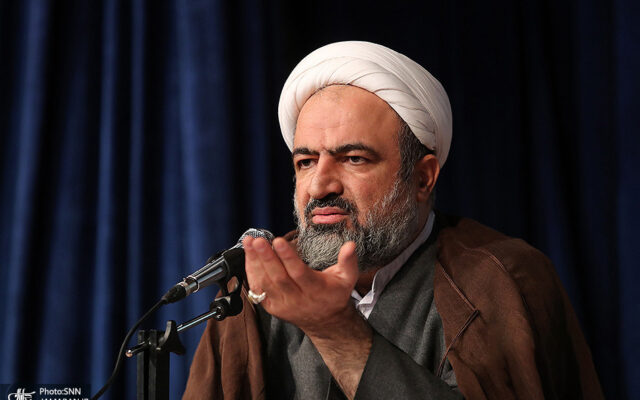 حمید رسایی به زندان رفت