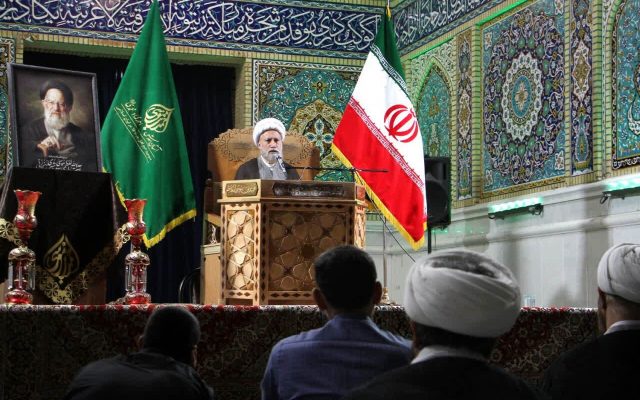 آیت‌الله شبیری زنجانی از استوانه‌های علمی و معنوی حوزه بود