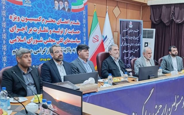 زنگنه: ابهام در رابطه وزارت نفت و پالایشگاه‌ها باید پایان یابد