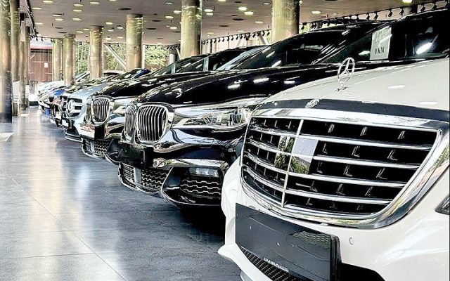 تابوی خودروی لوکس در ایران
