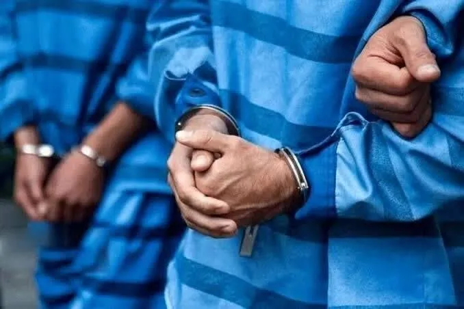 از دستگیری پرستار قلابی تا ساقی پشت مدرسه