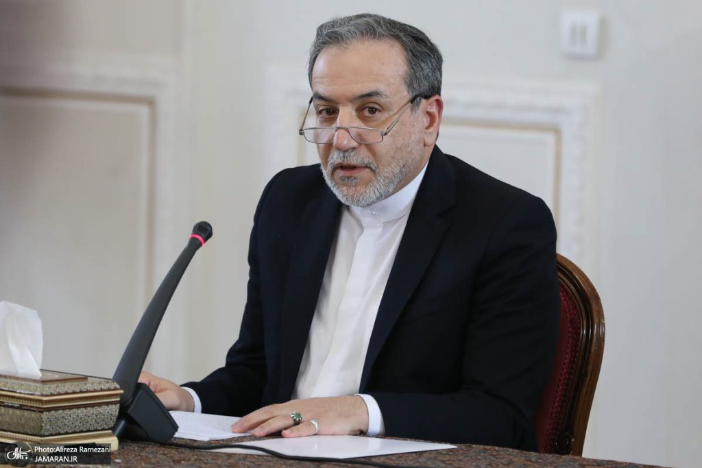 عراقچی: ایران تحت فشار از حقوق حاکمیت خود صرف‌نظر نخواهد کرد/ در صورت پذیرفتن شرایط توسط آمریکا فرصت هفت روزه بازگشایی تنگه هرمز آغاز خواهد شد