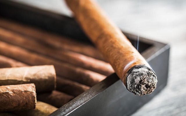 مالیات هر نخ سیگار ایرانی ۷۲ تومان/ مالیات سیگار و تنباکوی خارجی چقدر است؟