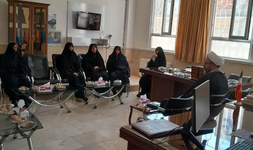 دغدغهها و مطالبات کادر و طلاب مدرسه علمیه الزهرا بررسی شد