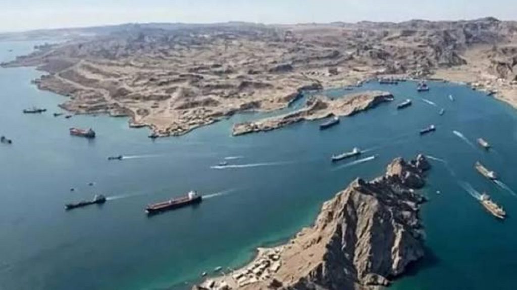 رژیم حقوقی تنگه هرمز برپایه حقوق بینالملل عرفی و حاکمیت ایران است