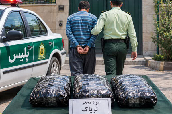 کشف ۲۵ کیلوگرم انواع مواد مخدر در نائین