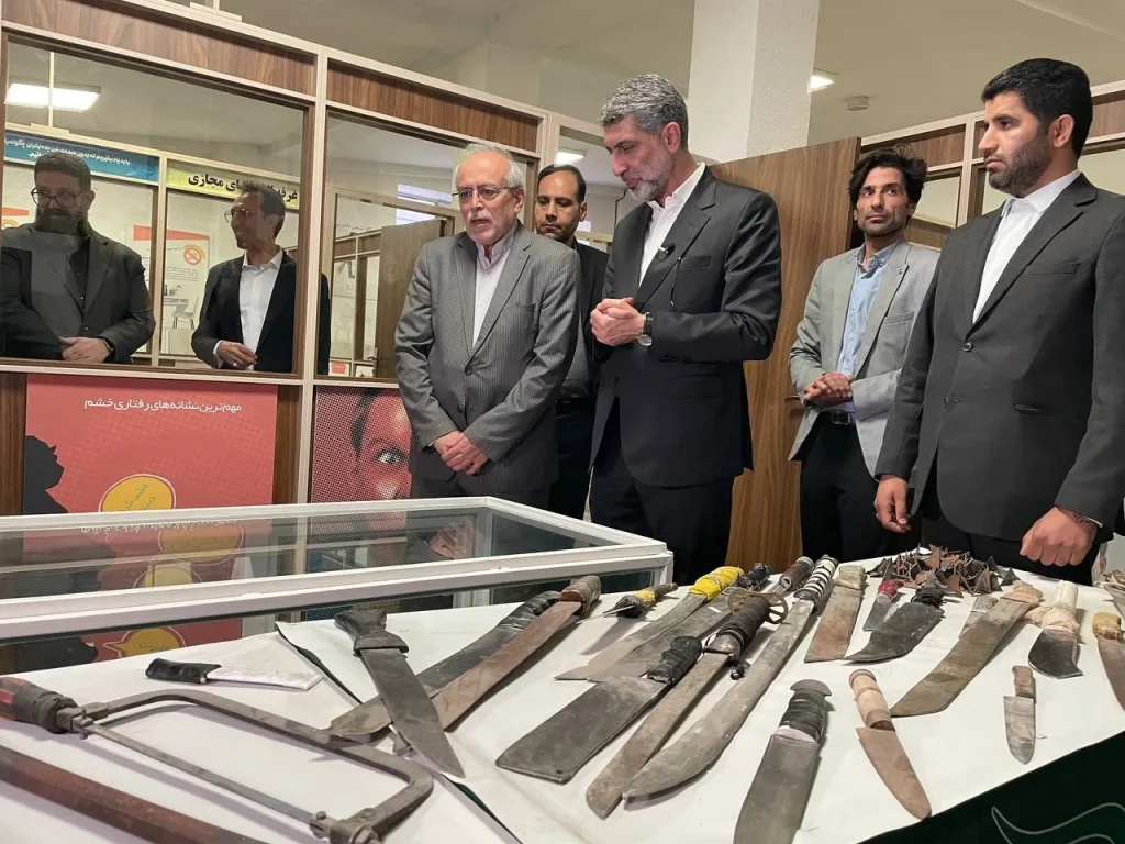 بازدید معاون اجتماعی و پیشگیری از وقوع جرم قوه قضاییه از نمایشگاه دائمی پیشگیری و مرکز مشاوره حامی خانواده البرز