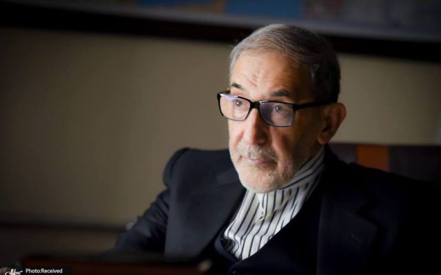 انتقاد جدید ولایتی از نخست وزیر عراق: آقای الزیدی مشروعیت از خاک نجف و خون شهدا می‌آید