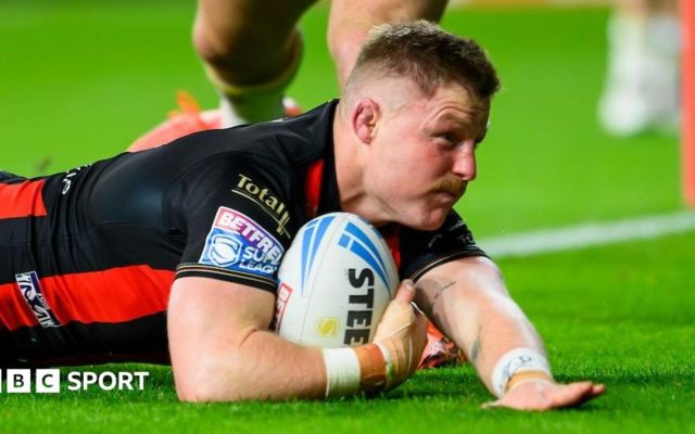 Warrington edge past Leeds to reach Grand Final