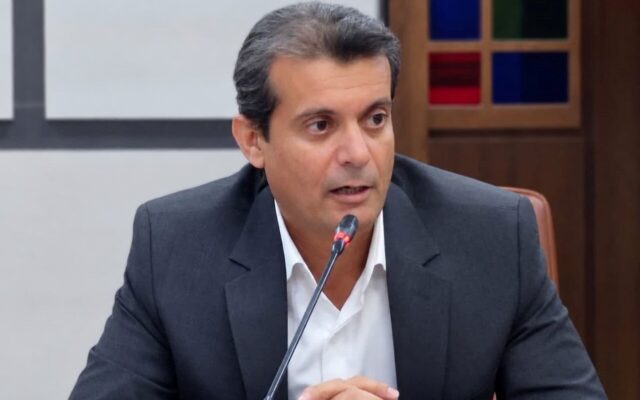 معاون فرماندار تنگستان: آموزش امروز کودکان معماری توسعه فردای کشور است
