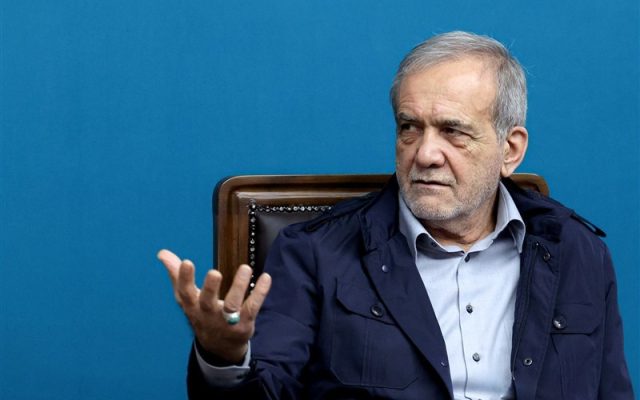 پزشکیان: با علم‌آموزی، مهارت و تلاش می‌توان مشکلات کشور را حل کرد