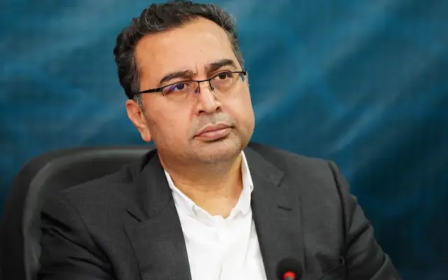 تأمین زمین مسکن در "لنجان" نباید سال‌ها به طول بینجامد