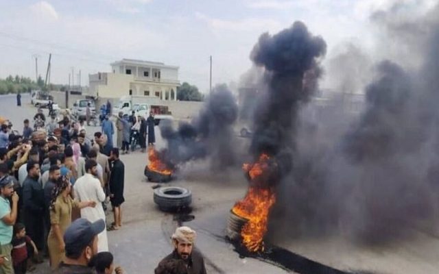 انفجار اعتراضات در سوریه؛ حقیقت ماجرا چیست؟/ رمزگشایی از بن‌بست معنادار رژیم جولانی