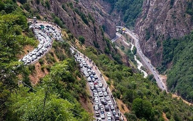ترافیک 10 کیلومتری در جاده رشت به قزوین