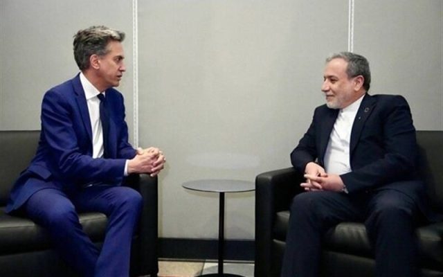 عراقچی در دیدار وزیر خارجه انگلیس: سه کشور اروپایی باید پاسخگو باشند