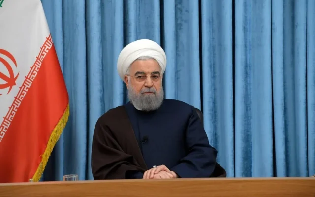 وقتی توهین به هاشمی و خاتمی و روحانی مباح است، انتقاد از رئیسی گناه