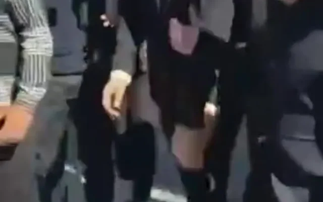 پاسخ تند زلنسکی به خبرنگار روس/ با موشک به مسکو می‌روم!+ فیلم