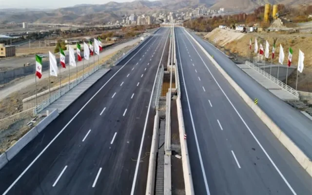 دندهعقب در آزادراهها؛ بازگشت عوارض آزادراهی به شیوه دستی