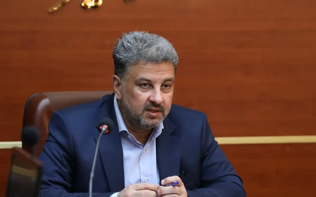 برنامه صنعت برق برای عبور از زمستان؛ از پایش هوشمند مصرف ادارات تا عرضه برق سبز به صنایع