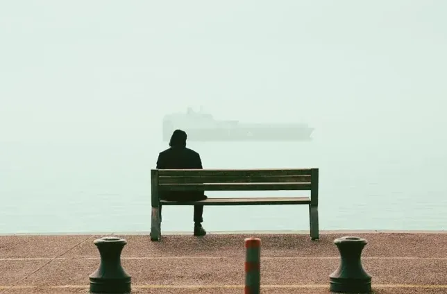تحقیق جدید: تنهایی و انزوای اجتماعی می‌توانند تا ۶ سال از زندگی سالم شما کم کند