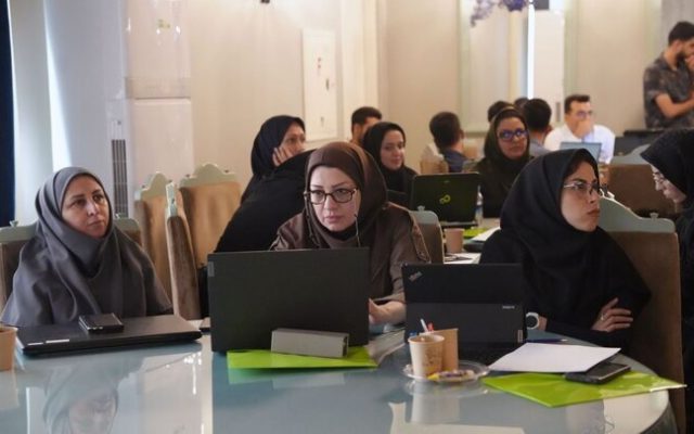 آموزش معلمان سمپادی برای استفاده از هوش مصنوعی