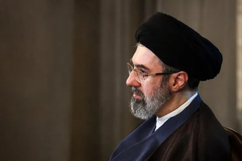 دستخط رهبر معظم انقلاب آیت الله سید مجتبی خامنهای خطاب به سردار سید مجید موسوی