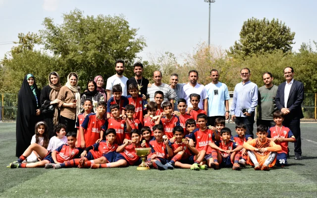 تیم نسل جدید بر بام لیگ دسته یک نونهالان جنوب شرق تهران