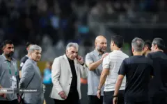 اصلانیان: تارتار قمار بزرگی روی سبک بازی در دربی کرد/ پرسپولیس در کناره‌ها ضعف دارد