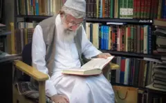 از فروغ تا شاملو؛ رهبر شهید حساب شعر را از عالم سیاست جدا می‌کردند