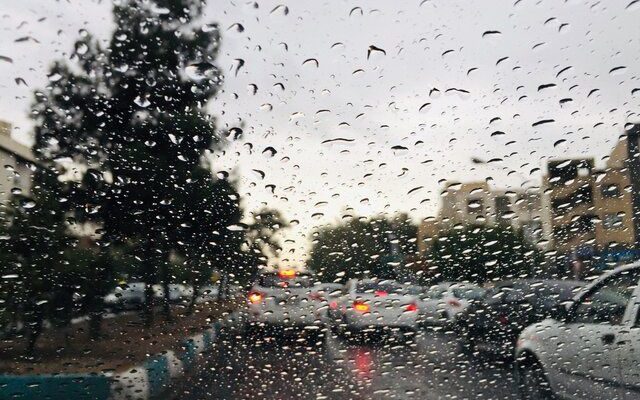 بارندگی در جاده های شمالی کشور/ این محورها ترافیک سنگین دارد