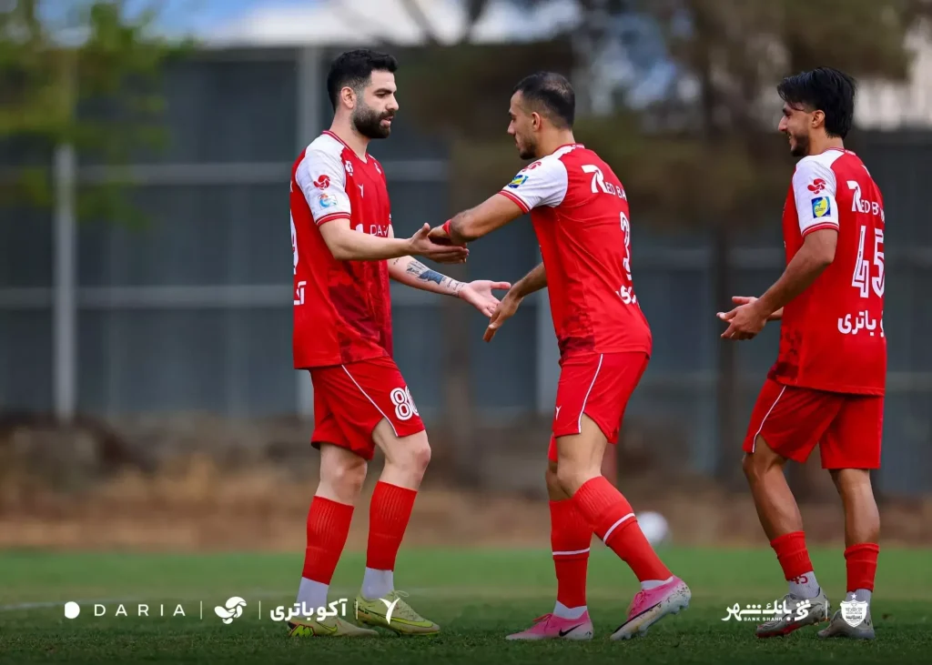 دو نفر هم از تیم رقیب آمدند؛/ شکست عجیب پرسپولیس با 9 بازیکن!
