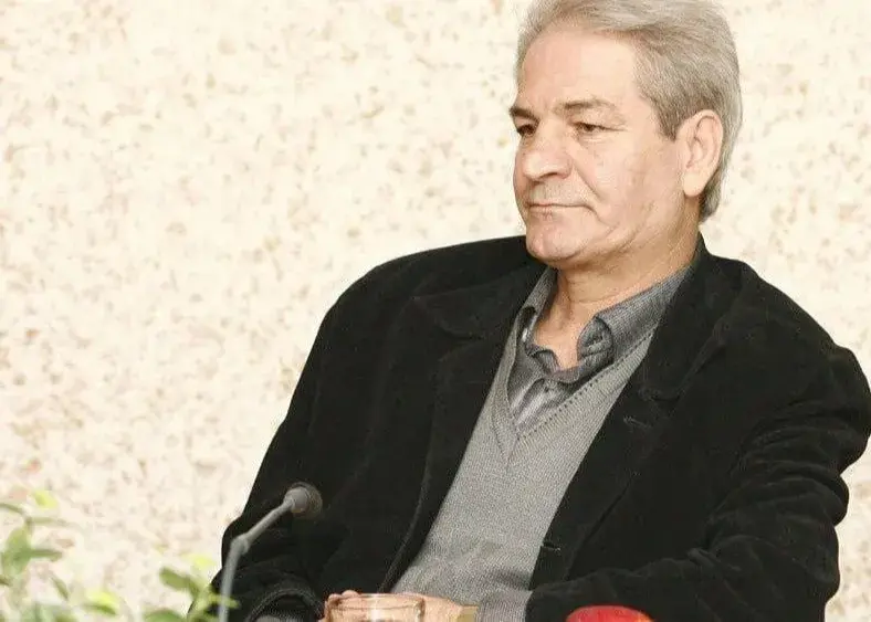 تصمیم فدراسیون جنجال‌های جدیدی درست می‌کند:/ نعلچگر: چرا جام قهرمانی را به استقلال نمی‌دهند؟