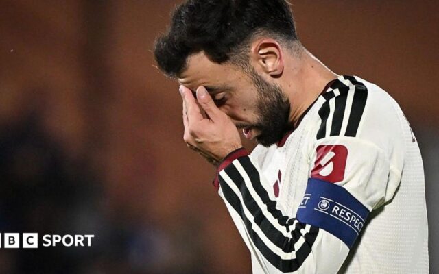 Fernandes rounds on Carrick after Man Utd humiliation