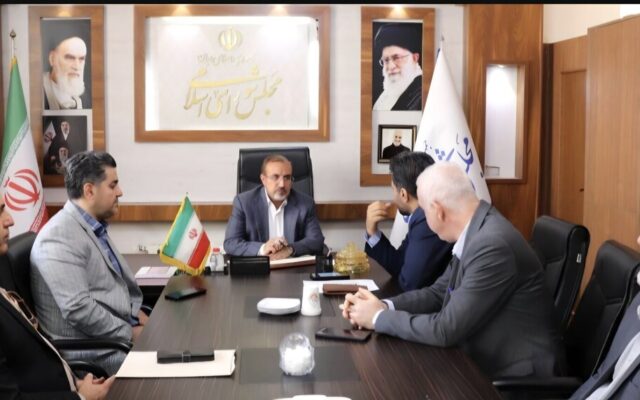 پیگیری مشکلات ارتباطی و توسعه زیرساختهای ارتباطی روستاهای غرب استان البرز