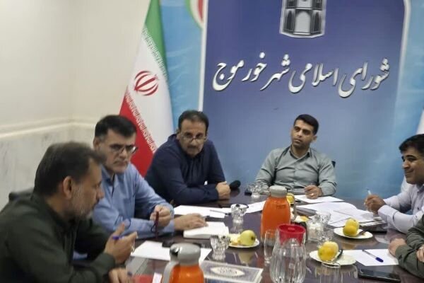 شورای شهر و شهرداری خورموج پای کار کنگره شهدا هستند