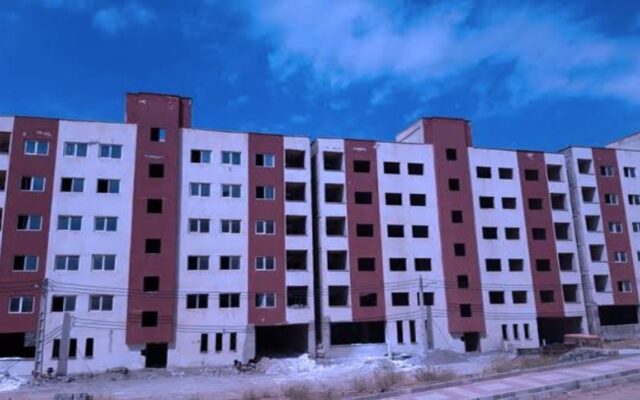 بلاتکلیفی متقاضیان مسکن فرهنگیان زاهدان در تحویل و افزایش آورده